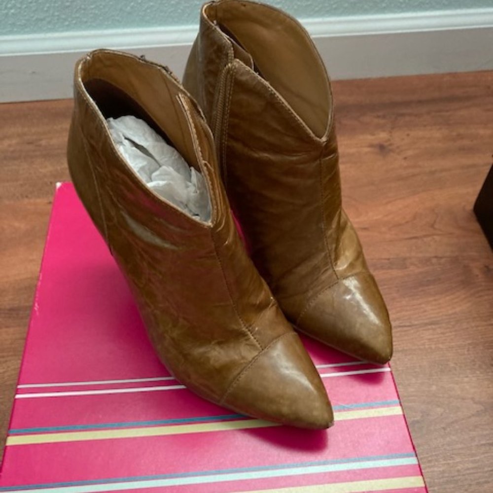 BCBG Max Azria Pauline Bootie size 5
